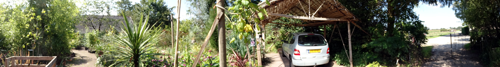 de entree van Kwekerij en botanische tuin De Groene Prins